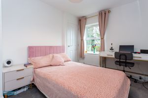 Bedroom- click for photo gallery